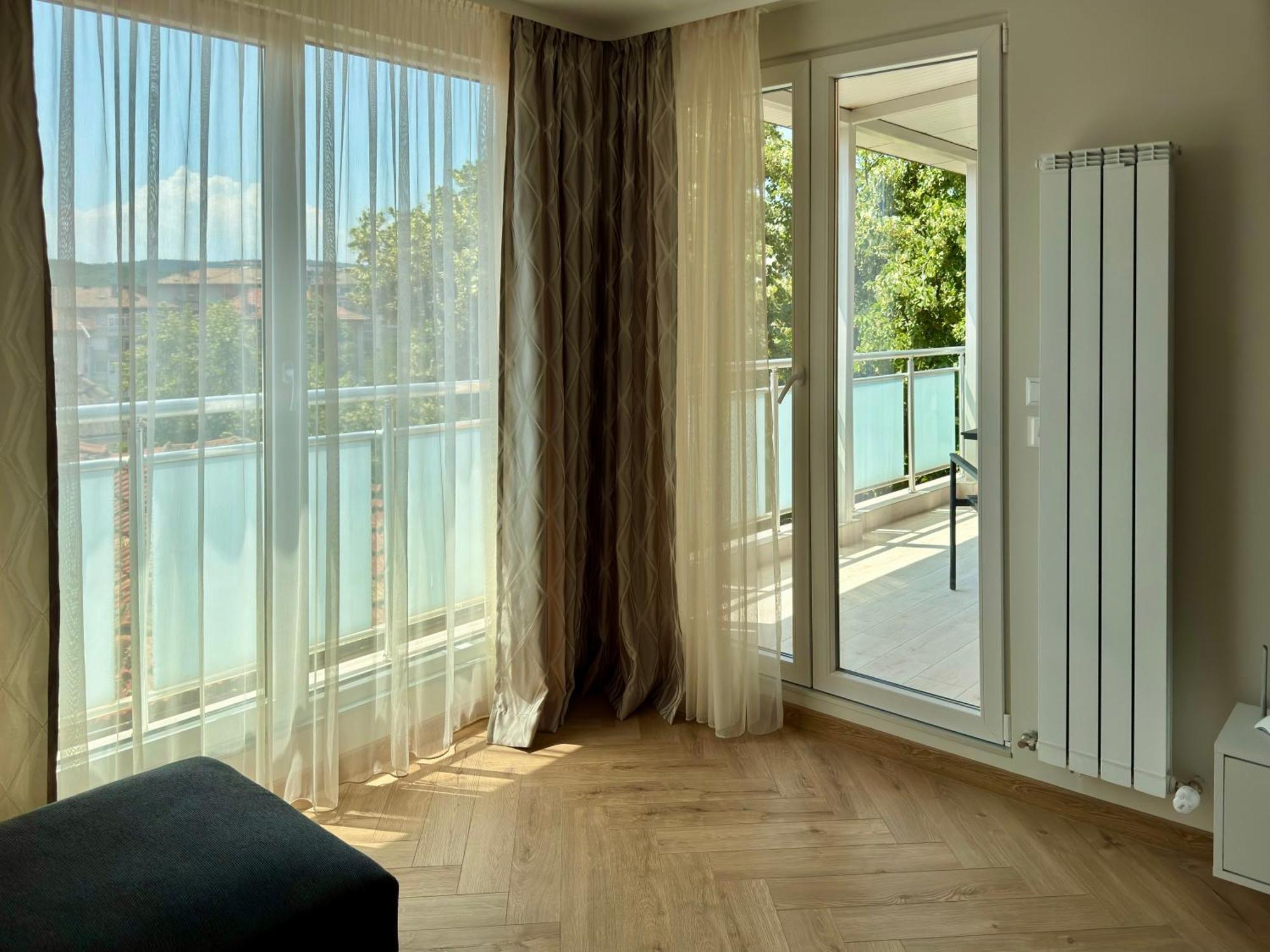 Parkview Luxury In City Center 8 Veliko Tarnovo Exterior photo