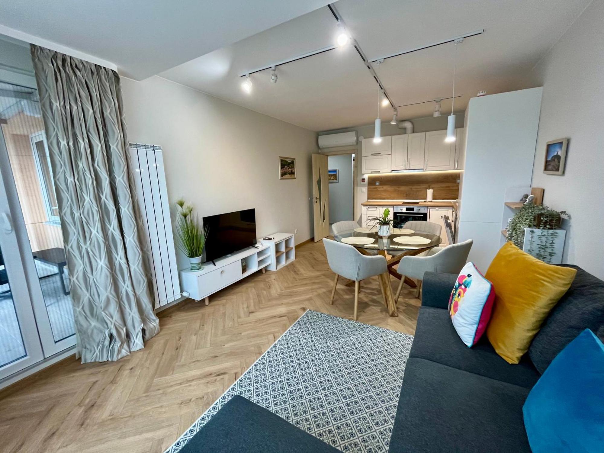 Parkview Luxury In City Center 8 Veliko Tarnovo Exterior photo