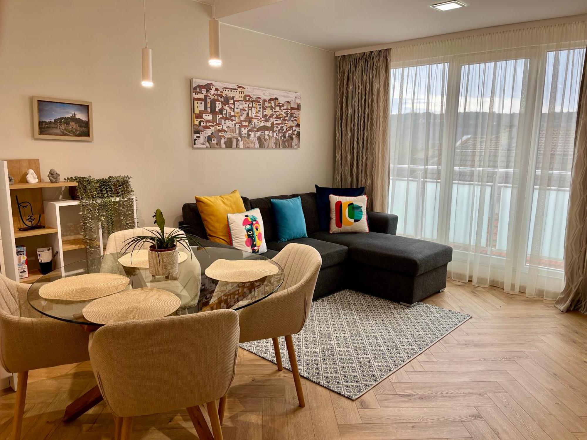 Parkview Luxury In City Center 8 Veliko Tarnovo Exterior photo